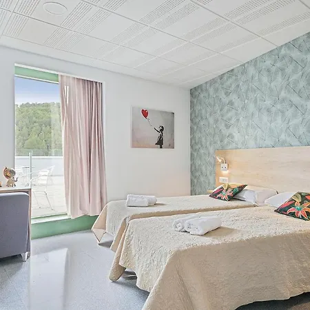 Les Apartahotel *